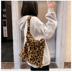 Women Lamb Fabric Shoulder Tote Bag Fluffy Bear Handbags Soft Shopping Bags