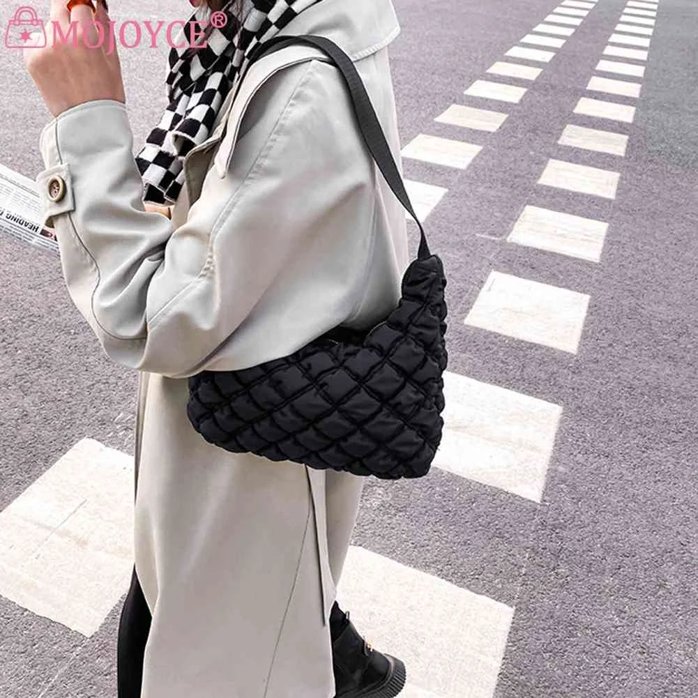 Women Lattice Pattern Quilted Underarm Bag Mini Top-handle Bag