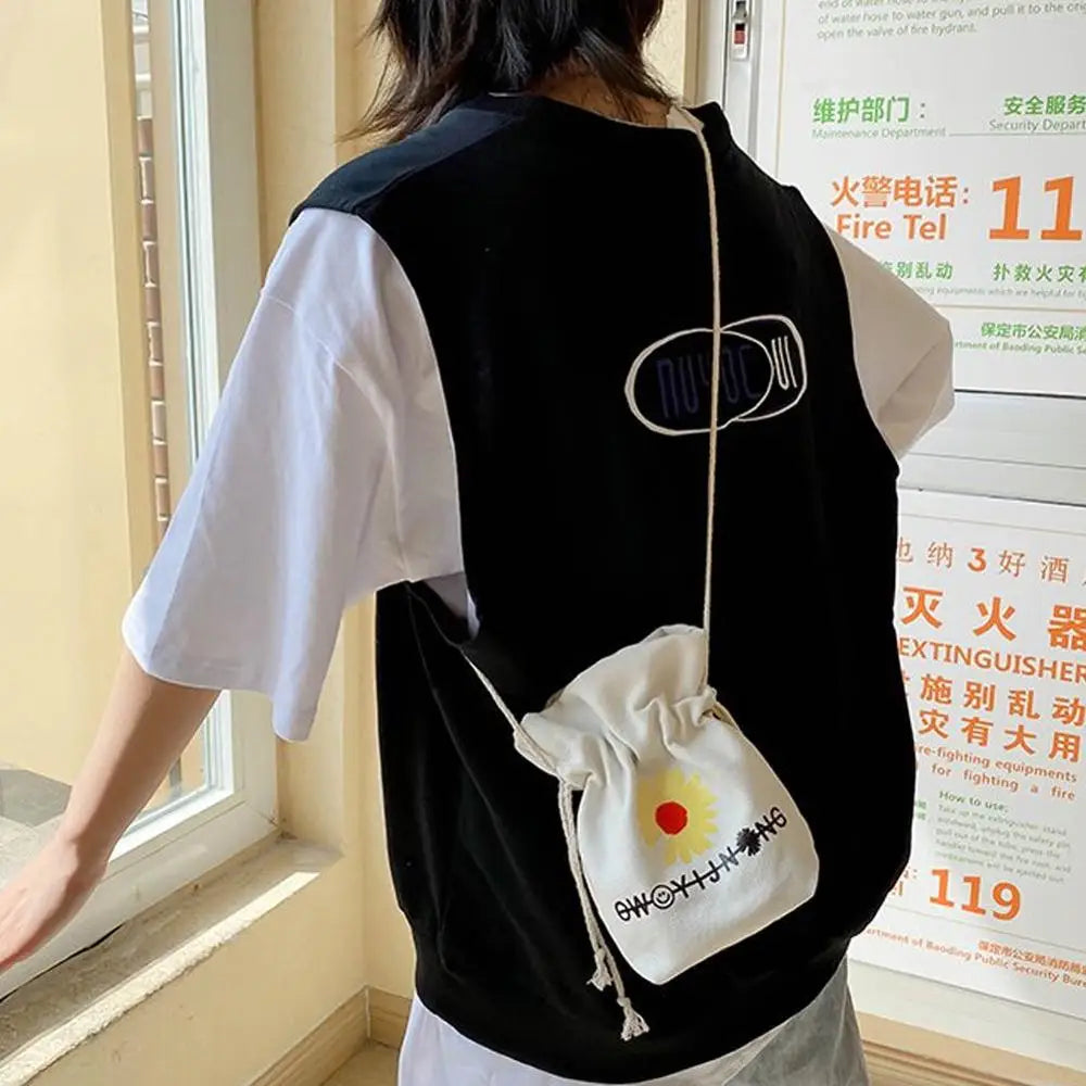 Women Canvas Messenger Bag Daisy Shoulder Bag Student Fairy Crossbody Bag