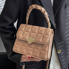 Women Messenger Bag Pleated Heart Hasp Ladies Hand Bags Casual PU Leather Soft T
