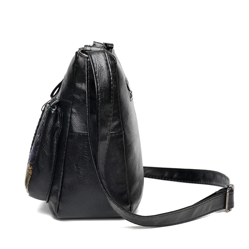 Sheepskin Grain Crossbody Bag Women Messenger Bag with Pendant