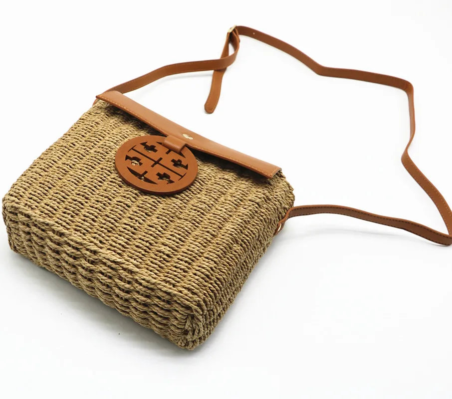 Women Straw Shoulder Bag Hand-Woven Beach Crossbody Messenger Flap Bag