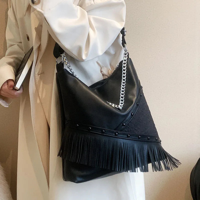Punk Style Shoulder Bag Large Capacity Bucket Handbag Tote Crossbody Travel Purs