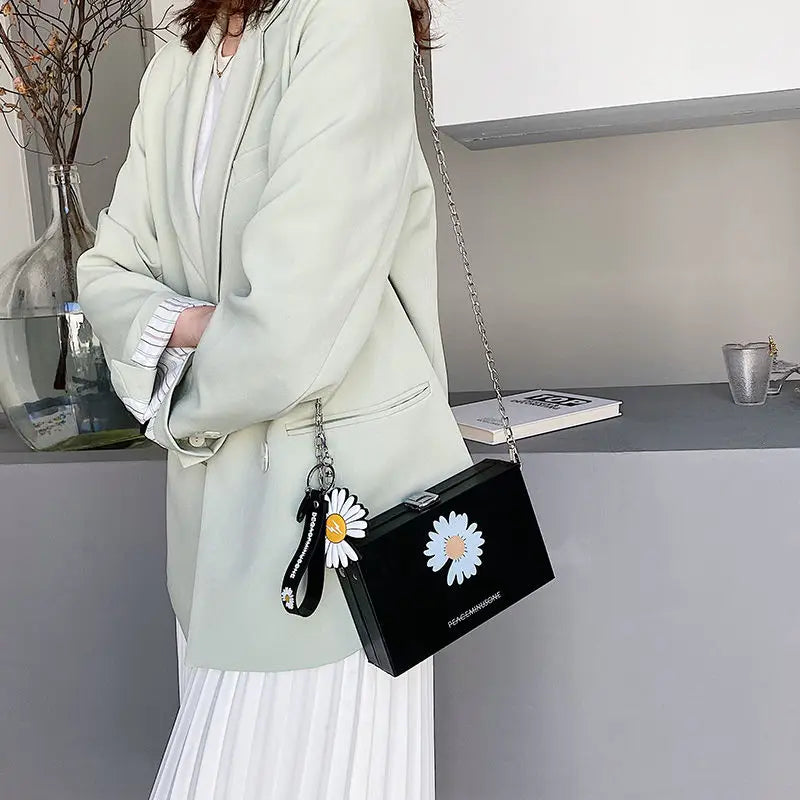 Women Chain Crossbody Bag Ladies Purse Clutch Bag