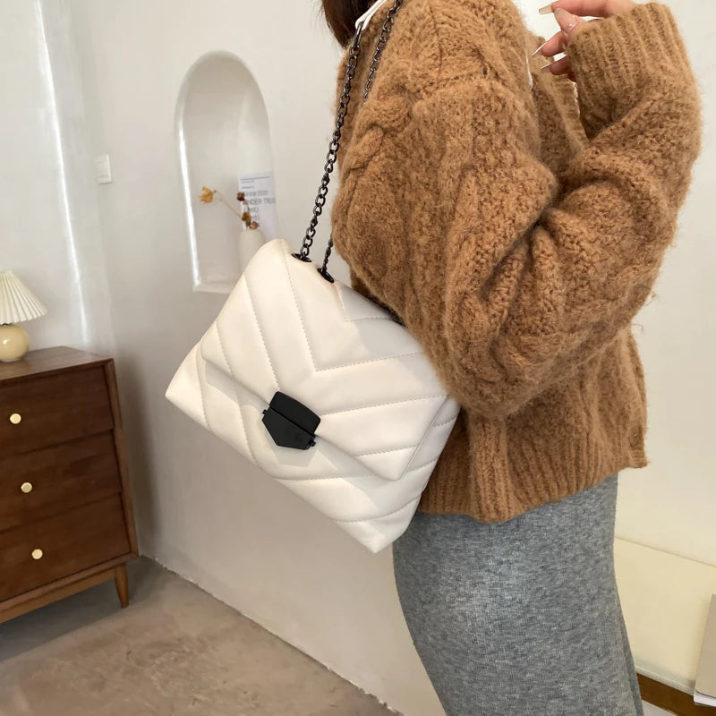 Women Retro Shoulder Bag Handbags Female's Shoulder Bag Chain Leather Totes