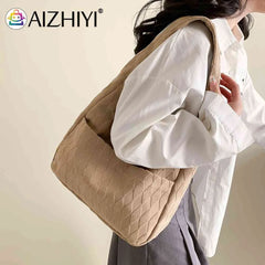 Casual Hasp Rhombus Top-handle Bag for Daily Travel