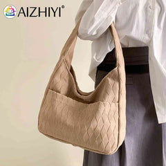 Casual Hasp Rhombus Top-handle Bag for Daily Travel