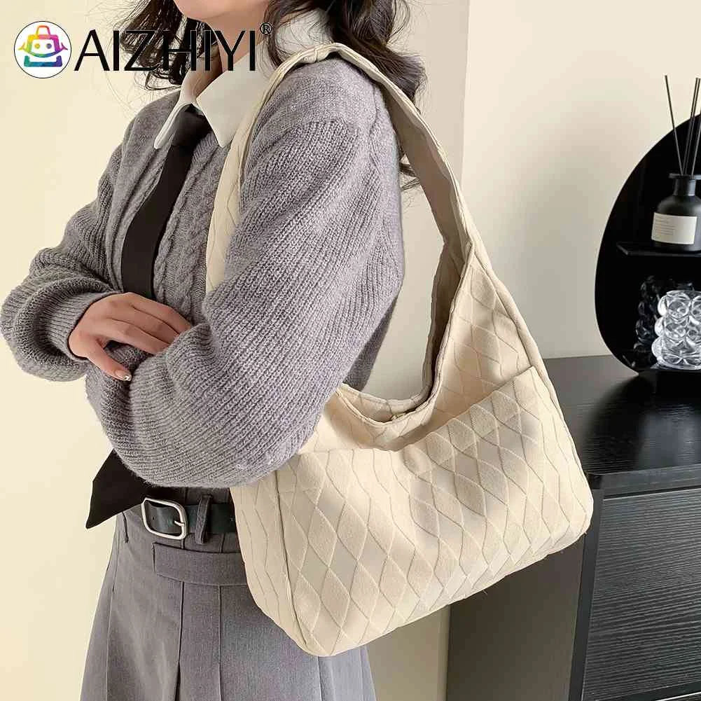 Casual Hasp Rhombus Top-handle Bag for Daily Travel