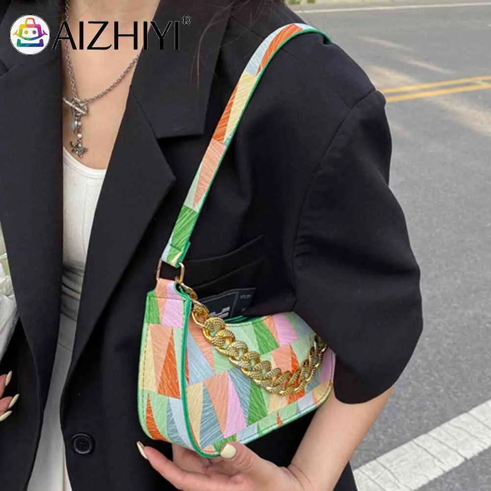 Colorful Triangle Printed Small Shoulder Bag with Thick Chain for Travel