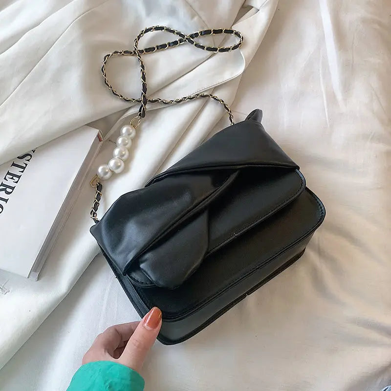 Women Shoulder Bag with Chains and Pearls Crossbody Bag