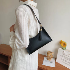 Fashionable PU Leather Women Shoulder Bags with Tassels