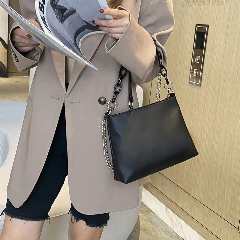 Vintage Cross-body Chain Handbags PU Texture Totes Large Capacity