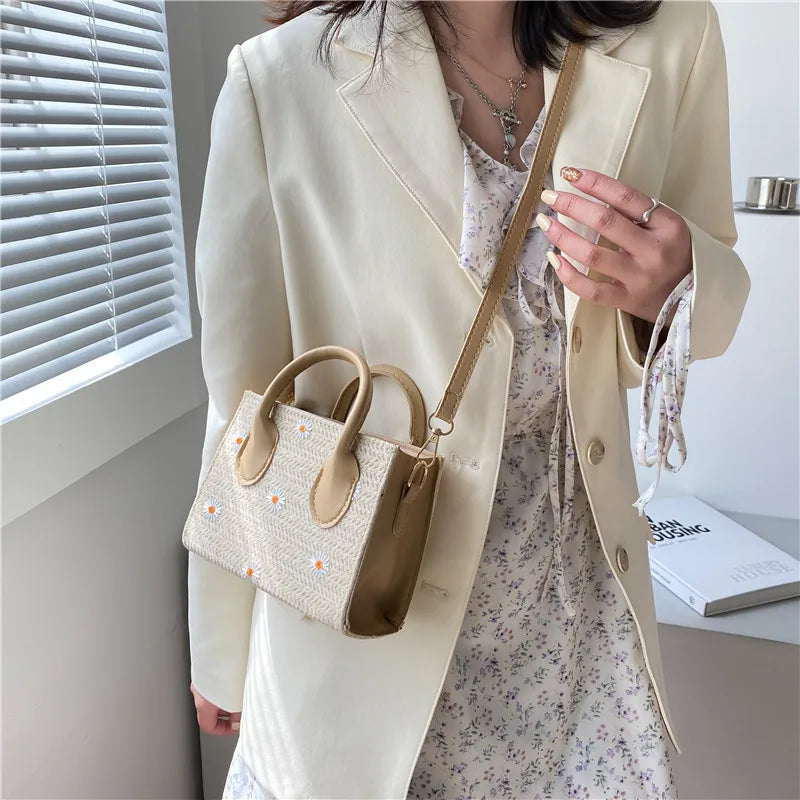 Women Straw Woven Daisy Shoulder Crossbody Bag Small Fresh Flower Zipper Beach H