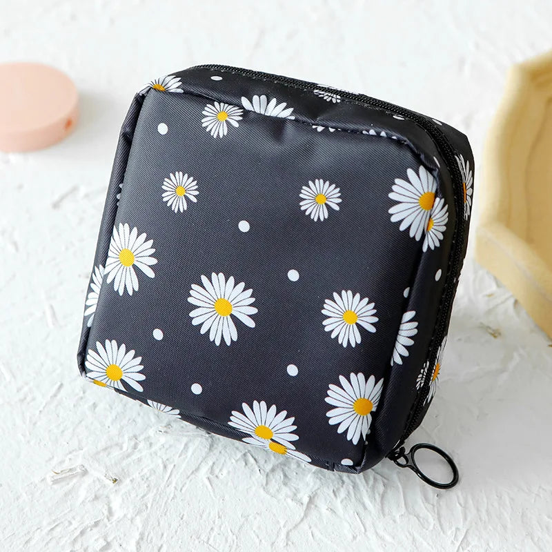 Women Tampon Daisy Storage Bag Sanitary Pad Pouch Napkin Cosmetic Bags Organizer