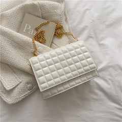 Stylish Small Chain Crossbody Bag for Women