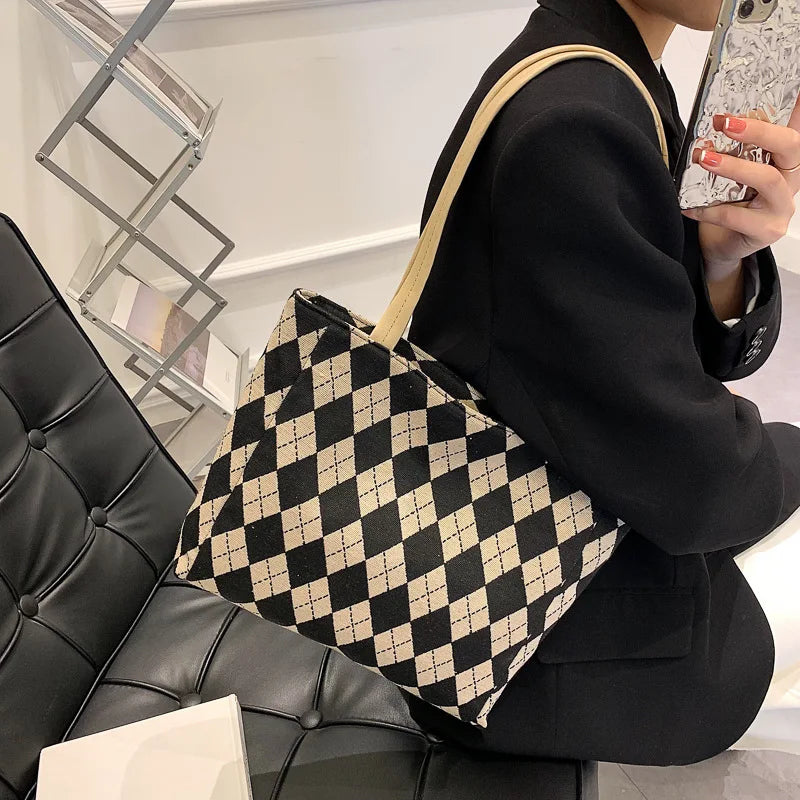 Women's Large Capacity Retro Rhombus Tote Bag