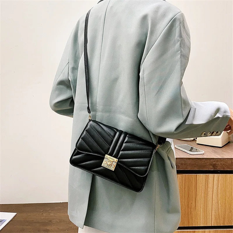 Women's Soft Leather Chain Shoulder Bag for Autumn