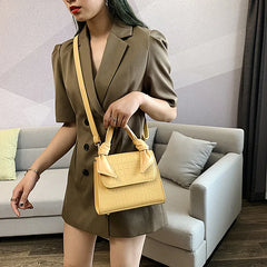 Stone Grain Messenger Bag Casual Shoulder Small Square Bag