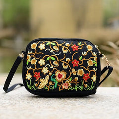 Women's National Style Flower Embroidery Canvas Shoulder Bag