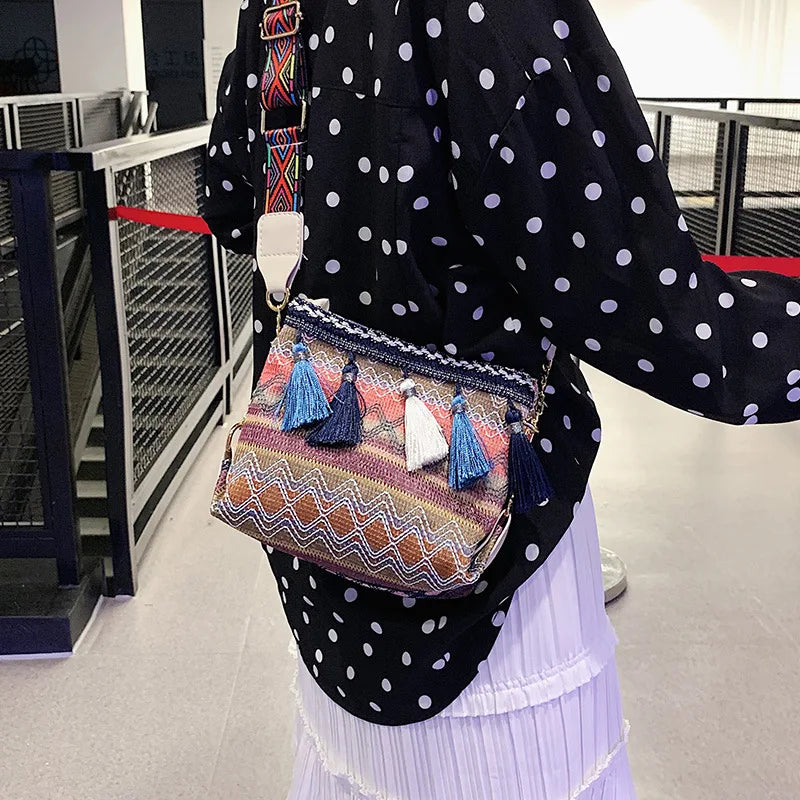 Ethnic Style Canvas Tassel Bucket Bag Crossbody Chain Bag