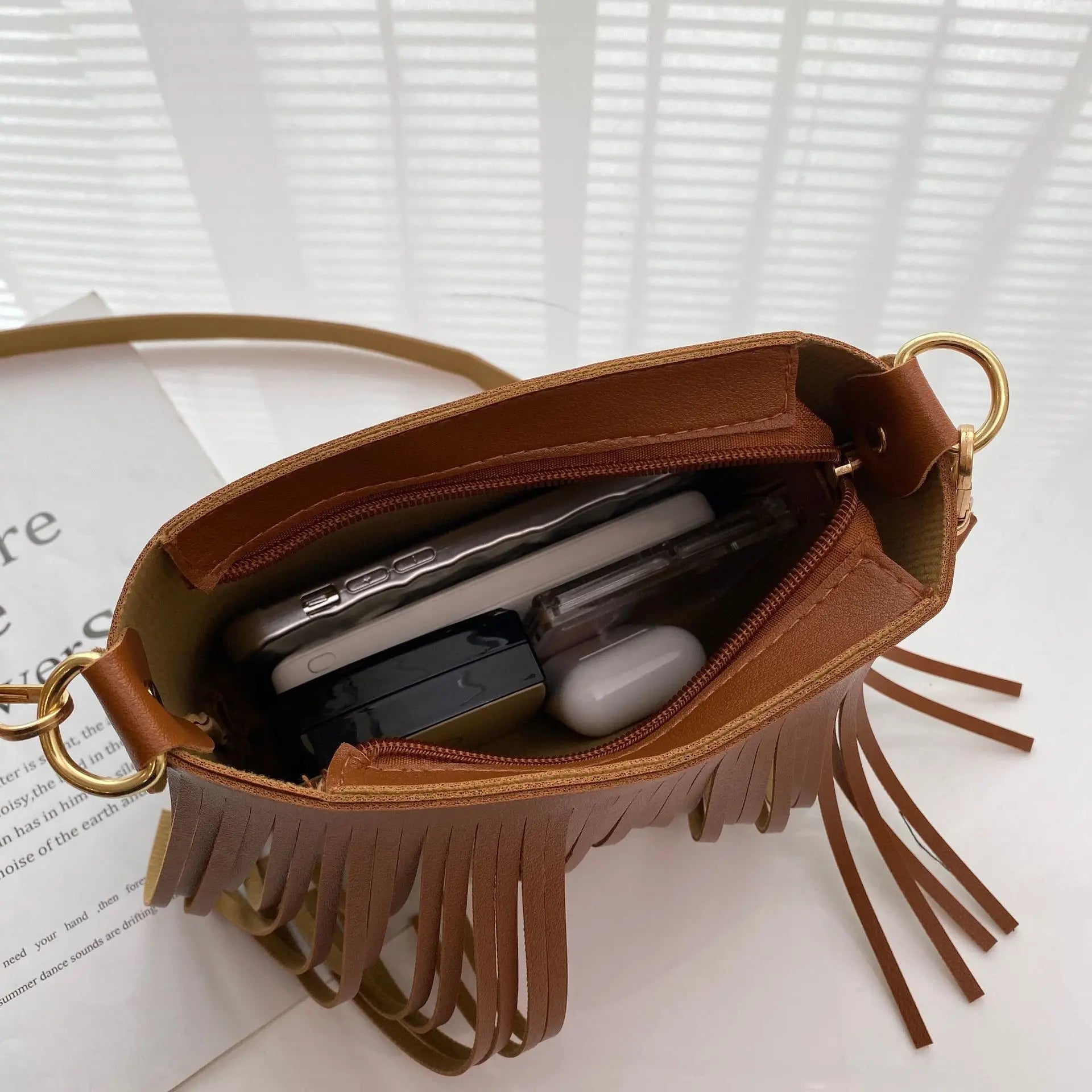 Women's Shoulder Bag PU Leather Tassel Messenger Phone Bag