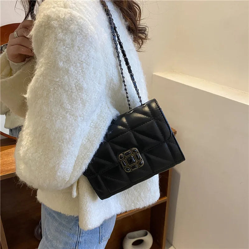 Women's Small Diamond Chain Crossbody Bag