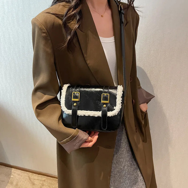 Women's One Shoulder Messenger Bag Retro Texture Ladies Bag Plush Handbag