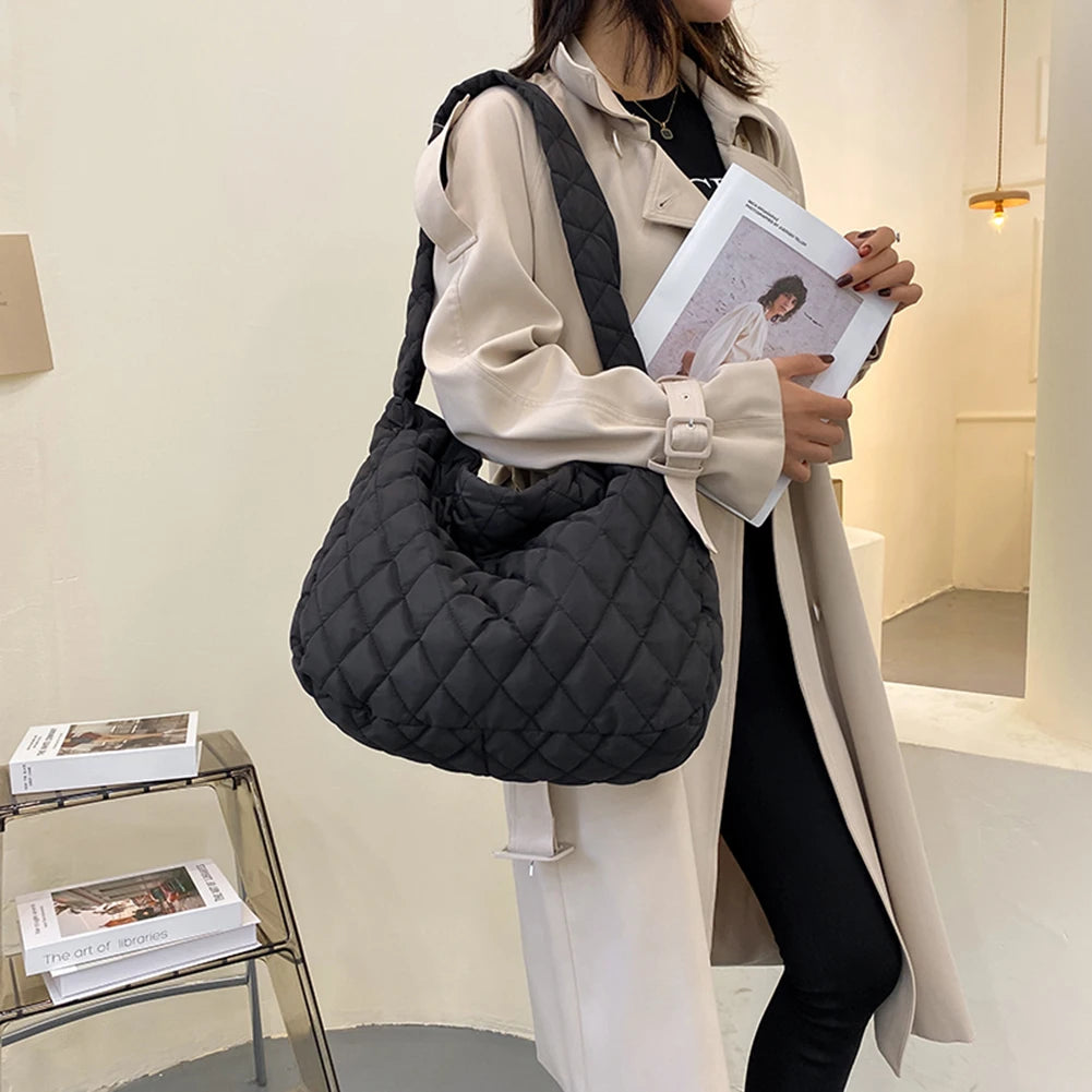 Women's Rhombus Embroidered Shoulder Bag Soft Winter Cloud Quilted S