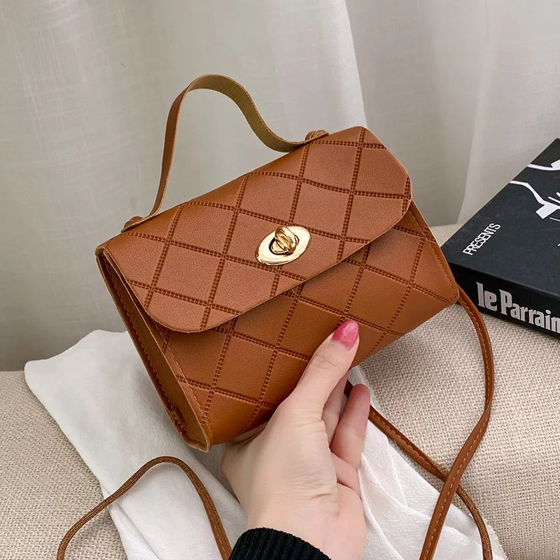 Women's Embossed Shoulder Bag Retro Casual Totes
