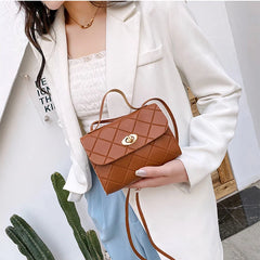 Women's Embossed Shoulder Bag Retro Casual Totes