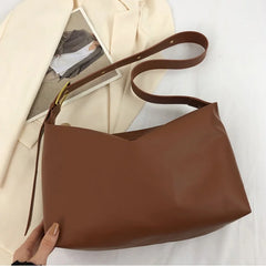 Women's Retro Single Shoulder Bag Large Capacity Crossbody Lazy Wind Tote Bag
