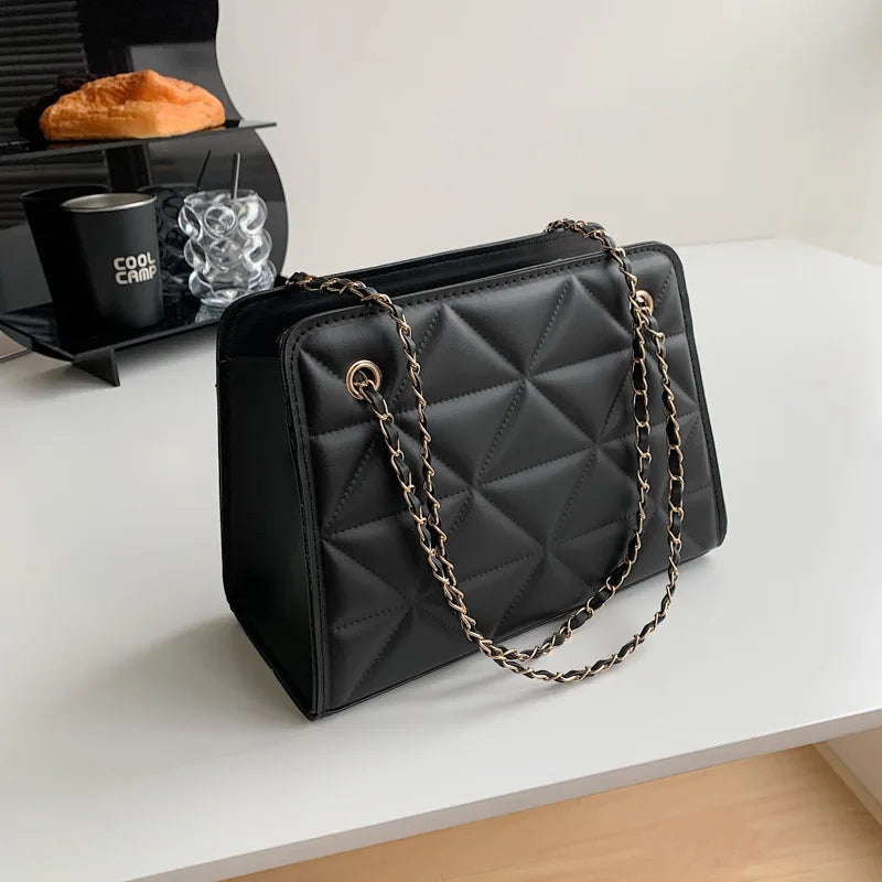 Women's Stylish Bag Spring Texture Chain Messenger Bag Diamond Pattern Bag