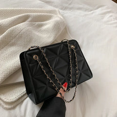 Women's Stylish Bag Spring Texture Chain Messenger Bag Diamond Pattern Bag