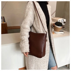 Women's Retro Messenger Bag Large-Capacity Tote