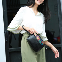 Retro Shoulder Bag Multi-layer Diagonal Large Capacity Messenger Female Bag