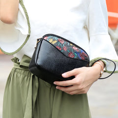 Retro Shoulder Bag Multi-layer Diagonal Large Capacity Messenger Female Bag
