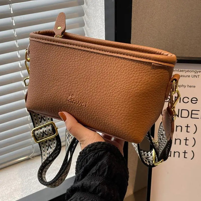 Vintage Women's Chest Bag Casual Outdoor Shoulder Waist Bag