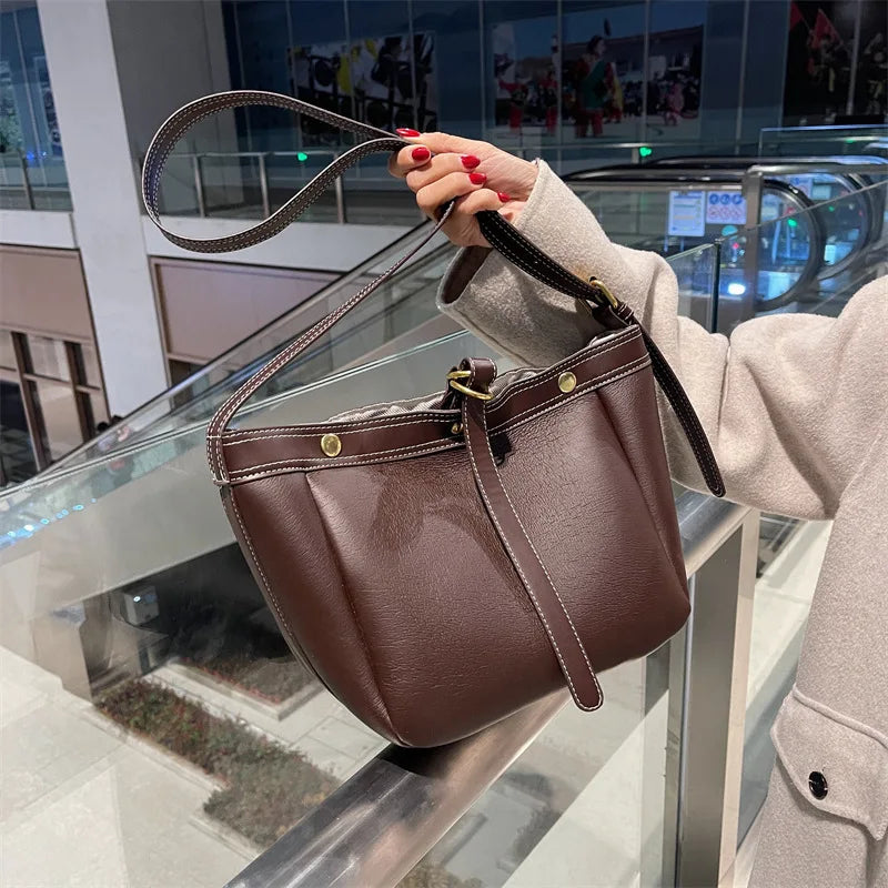 Winter Ladies Shoulder Bag PU Stitching Underarm Messenger Bag