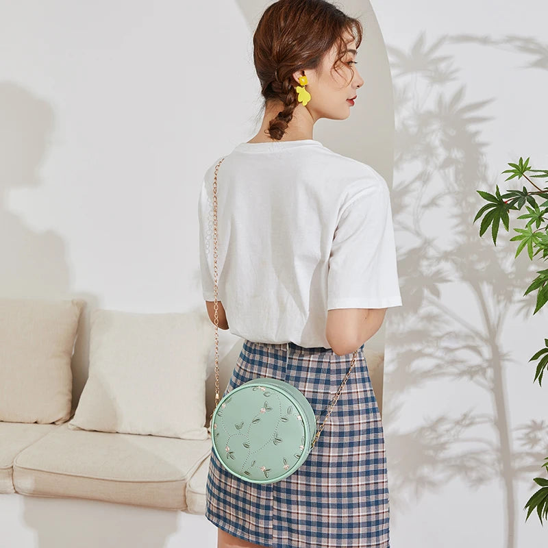 Mini Embroidered Chain Crossbody Bag Women's Messenger Bag
