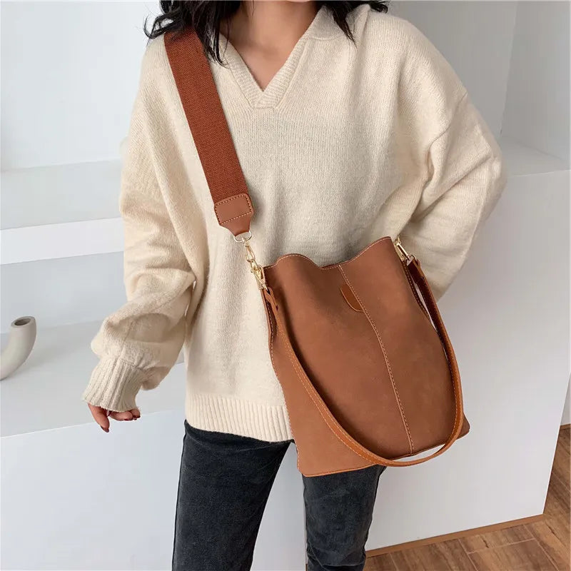 Vintage Nubuck PU Leather Messenger Bags for Women Large Capacity