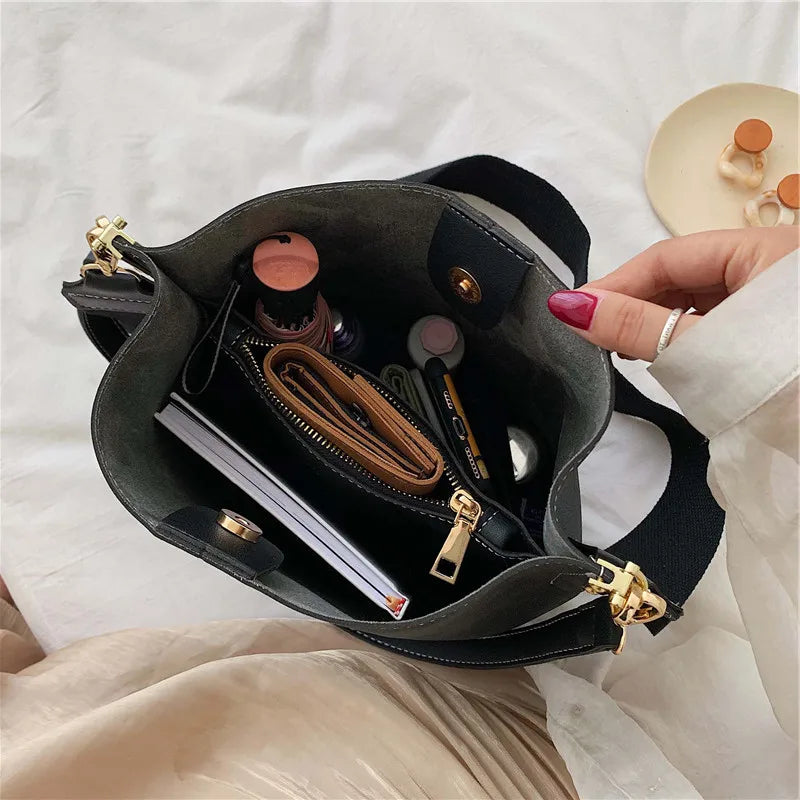 Vintage Nubuck PU Leather Messenger Bags for Women Large Capacity