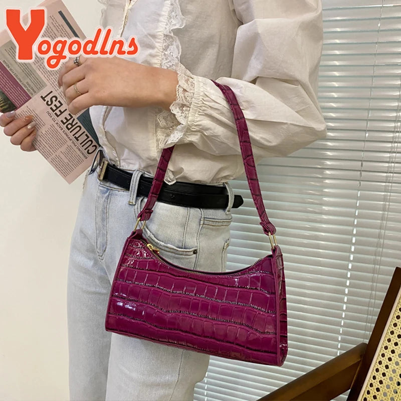 Thick Chains Shoulder Bag Quilted Texture Underarm Bag