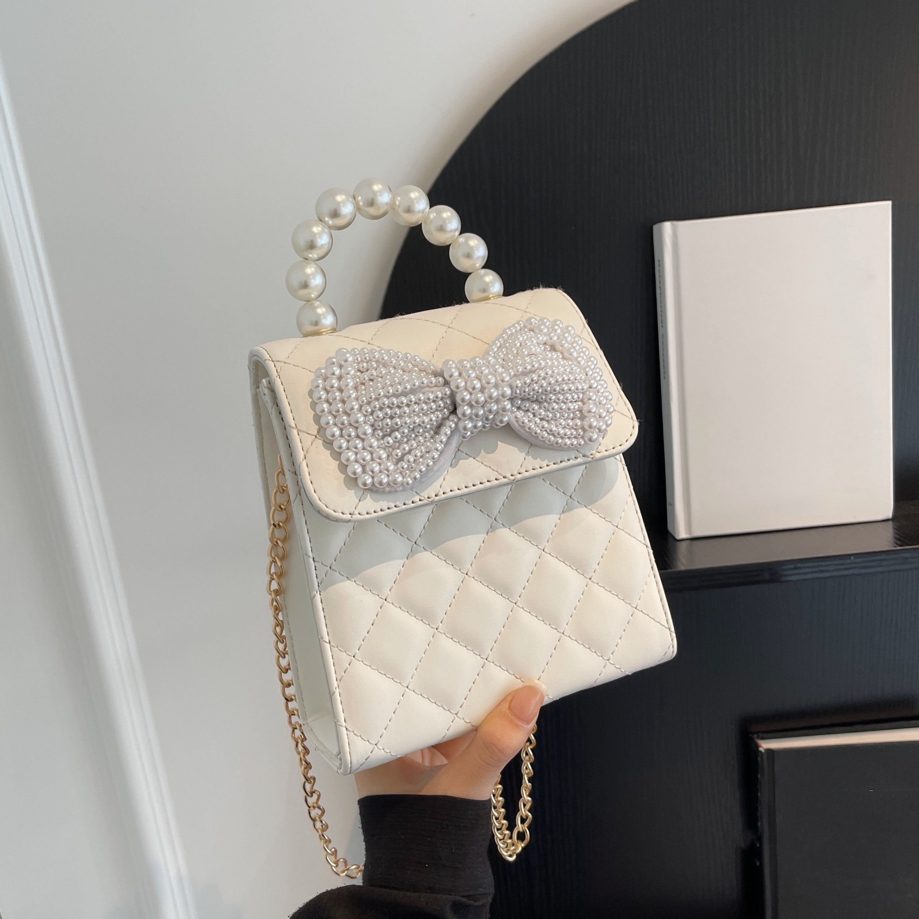 Mini Faux Pearl Handle Shoulder Bag Bow Decor Chain Strap Crossbody Bag