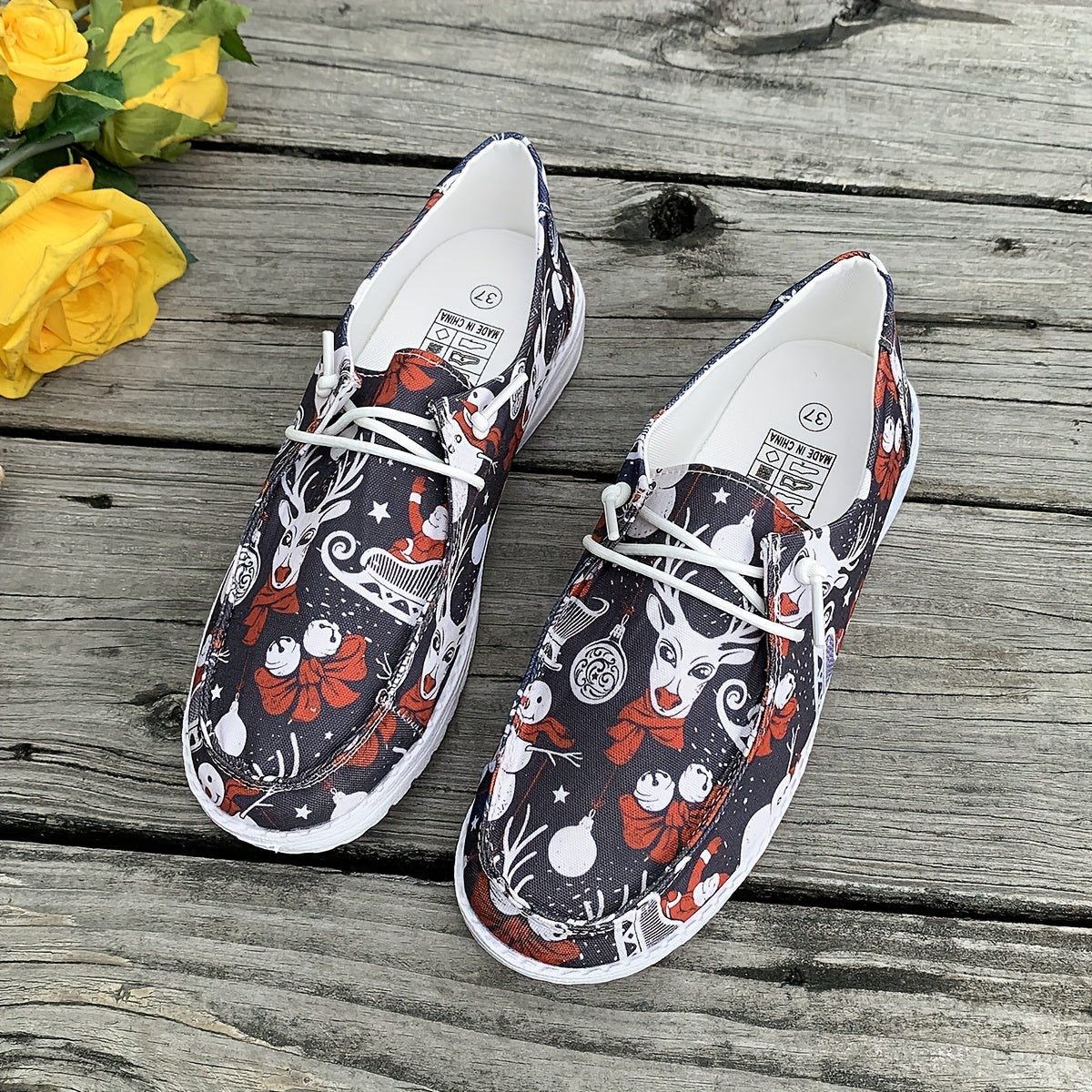 Christmas Print Low Top Walking Shoes Lightweight Non slip Casual Shoes
