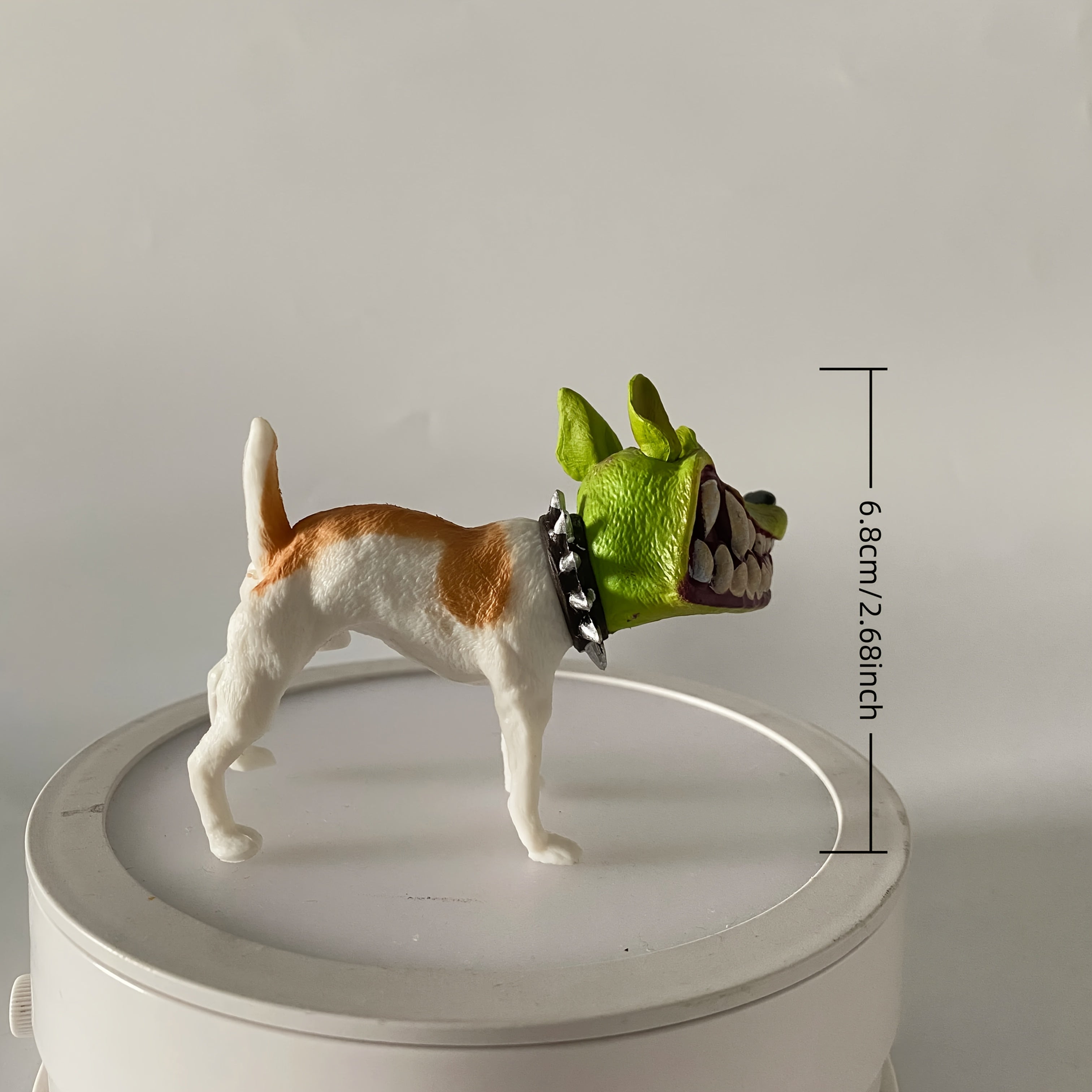 Game-Inspired Animal Model Figure & Green Dog Art Decor