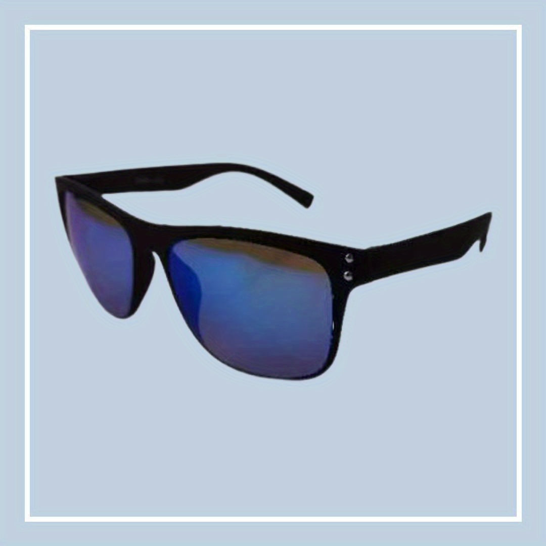Stylish Lightweight Sunglasses & Case Set for Men