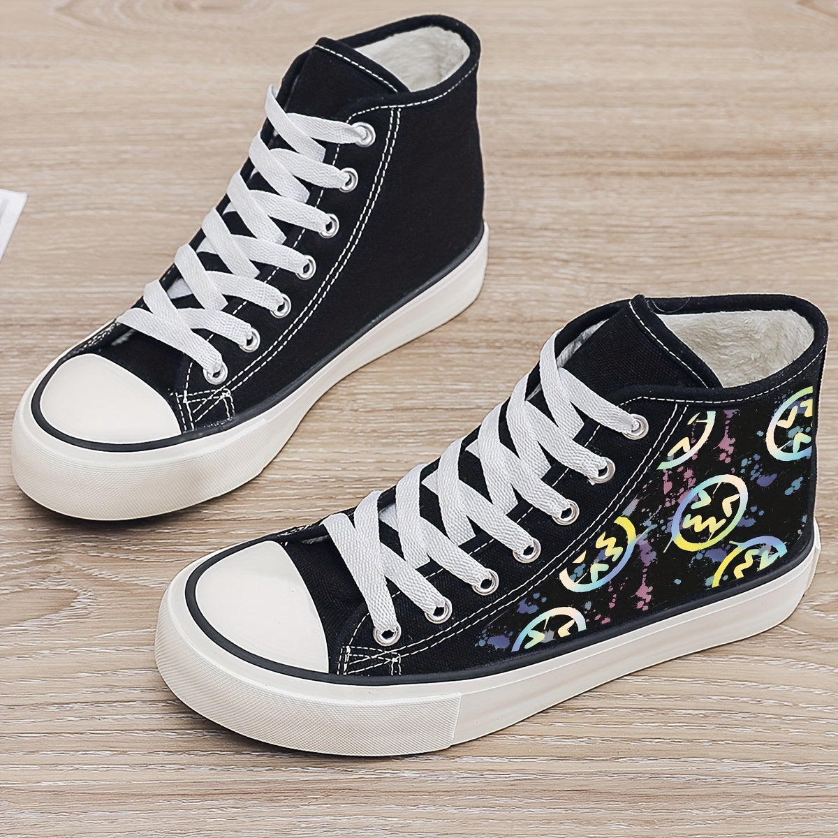 Girl's High Top Smile Face Skate Shoes With Plush Lining