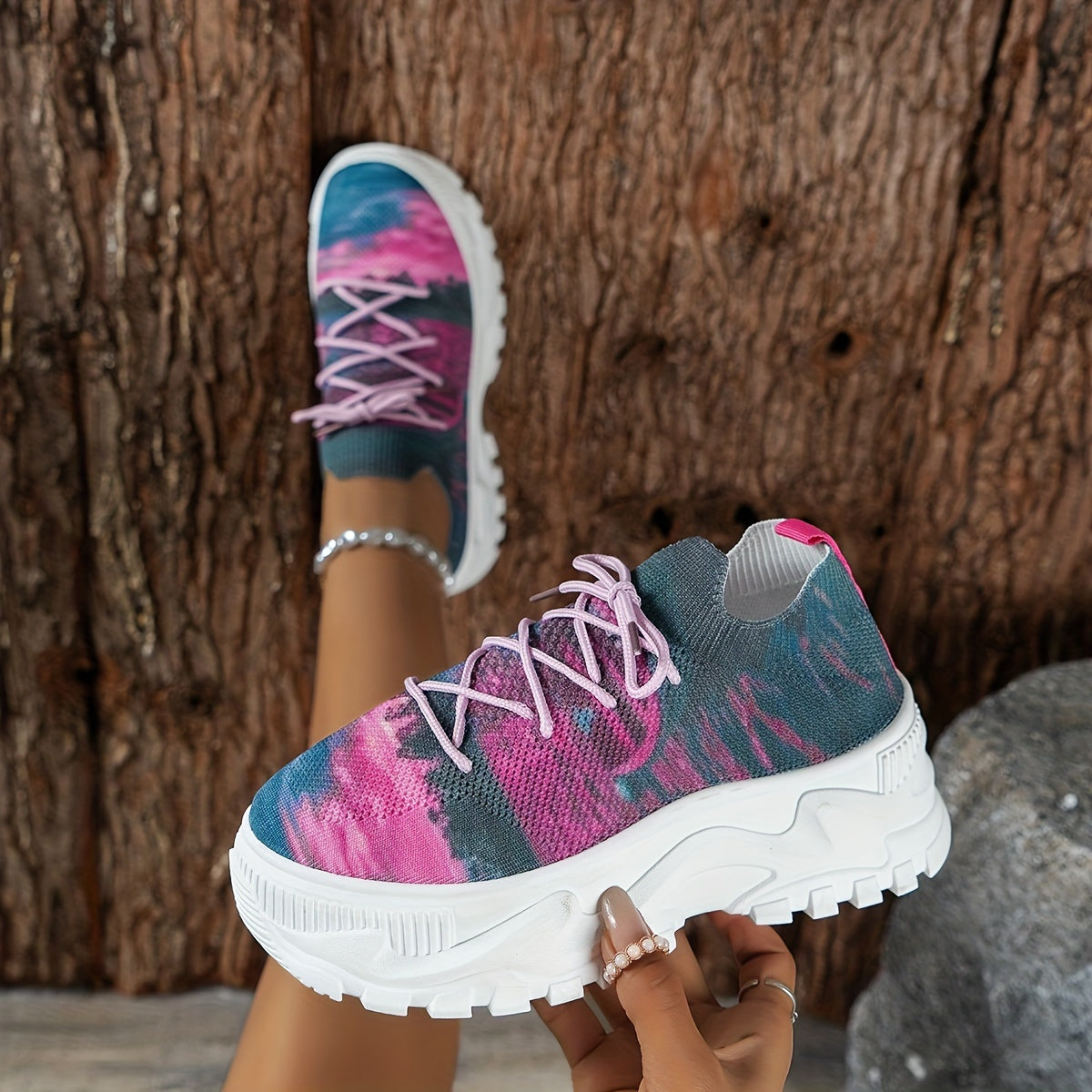 Women's Platform Sports Shoes Stylish Height Increasing Lace Up Shoes