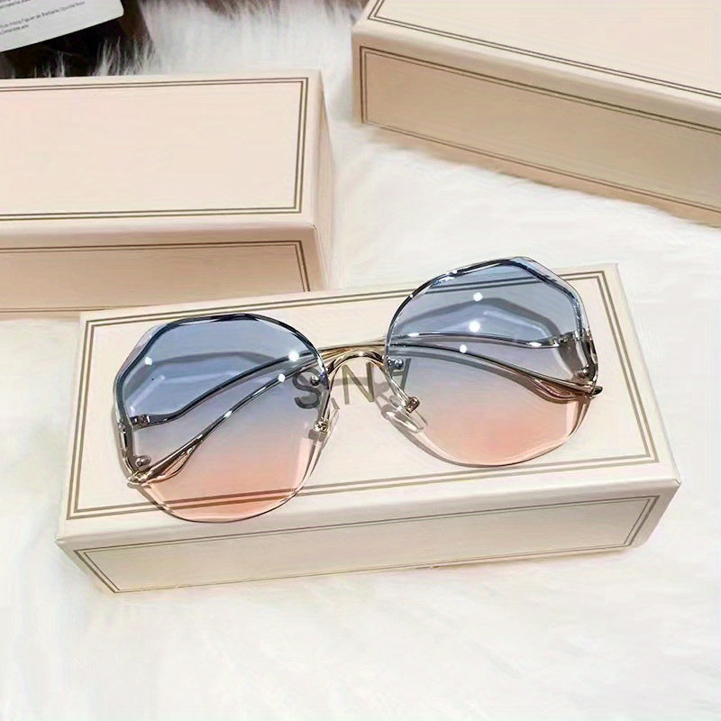 Men's Rimless Sunglasses for Street Photography