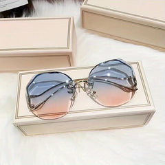 Men's Rimless Sunglasses for Street Photography
